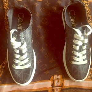 Calvin Klein sneaker shoes